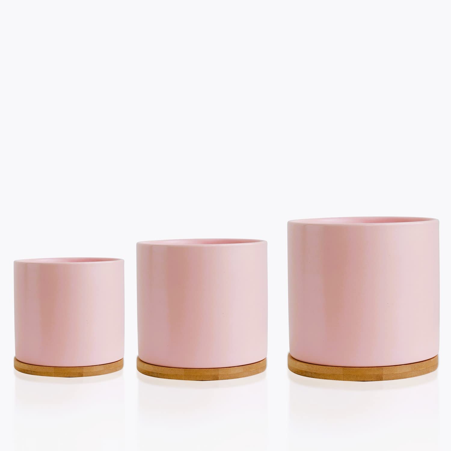 Olly & Rose Juego de 3 macetas de cerámica con platillos de bambú, color rosa pastel, para interiores, macetas de cerámica, recipientes, para exteriores, grandes, medianas y pequeñas con platillos
