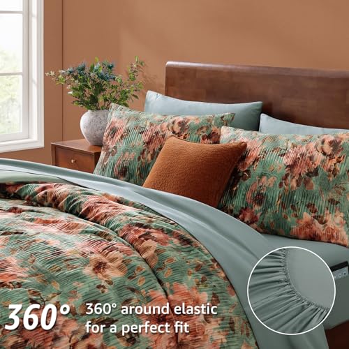 CASAAGUSTO Full Comforter Set, 7 PCS Sage & Red Floral Comforter Set with Flowers Leaves Pattern, Soft Velvet Design for Winter Full Size Bedding Set(80"X90")