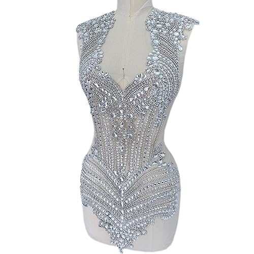 Patchs strass argentés à coudre la solution parfaite pour embellir une robe terne