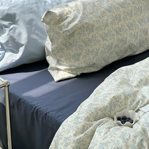 Image of MKXI Full Duvet Cover Set Blue White Floral Print - Vintage Chinoiserie Boho Comforter Cover with Pillowcases, 100% Cotton Coastal Bedding for Bohemian & Transitional Style Bedroom