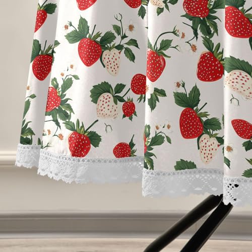 Nappe lavable polyester motif fraises pour protéger la table des taches