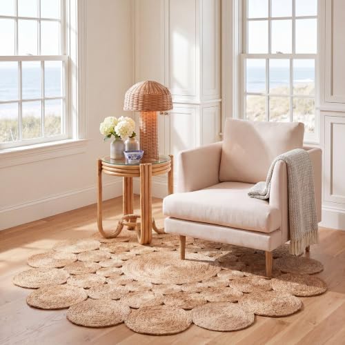 SAFAVIEH Natural Fiber Collection Area Rug - 5' Round, Natural, Handmade Boho Charm Farmhouse Jute, Ideal for High Traffic Areas in Living Room, Bedroom (NF363A)