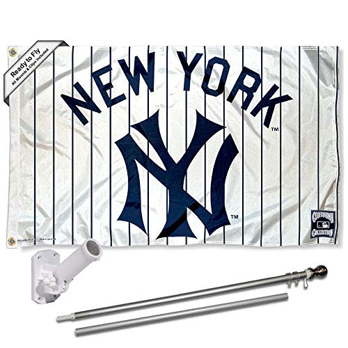 WinCraft New York Yankees Vintage Retro Flag Pole and Bracket Set