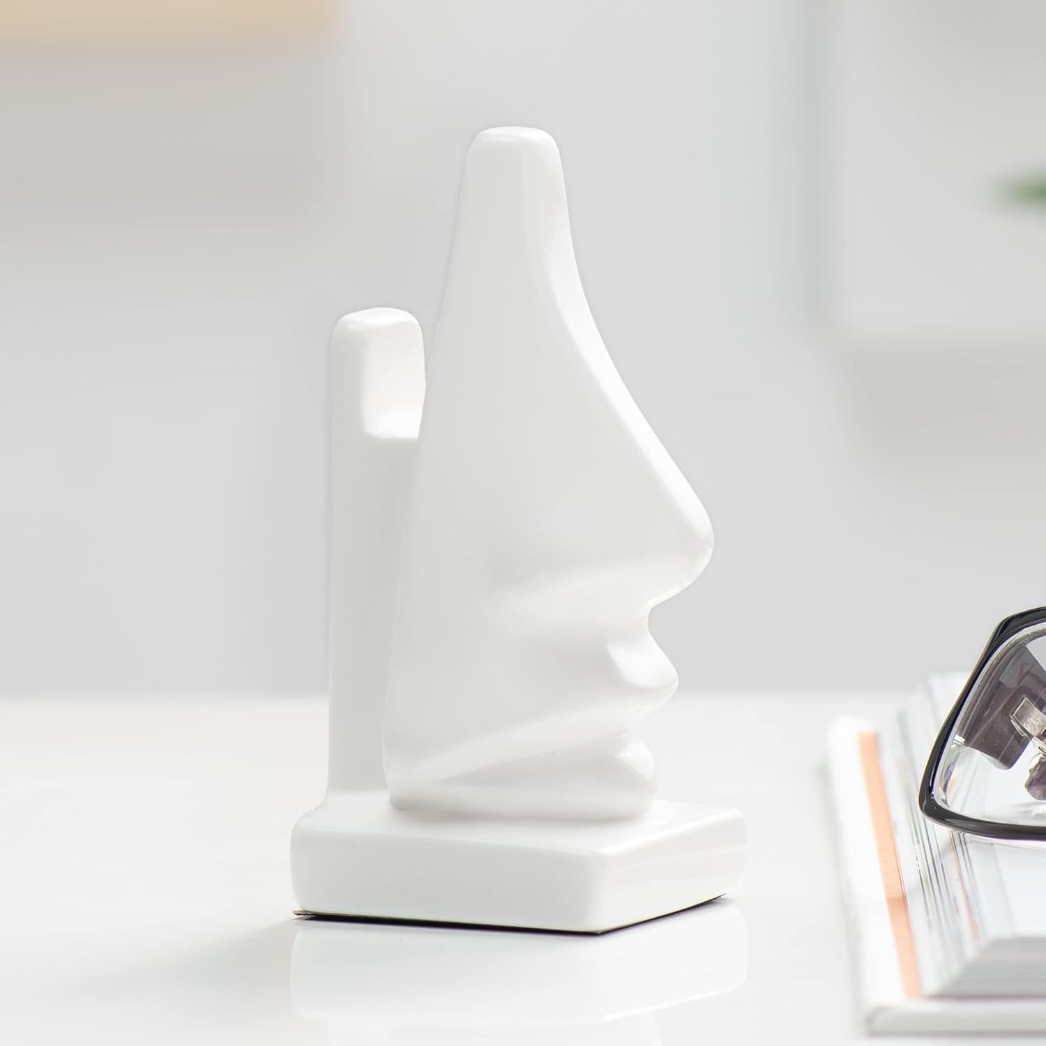 Torre &Tagus Leon Nose Shaped Eyeglasses Holder Display Stand, White