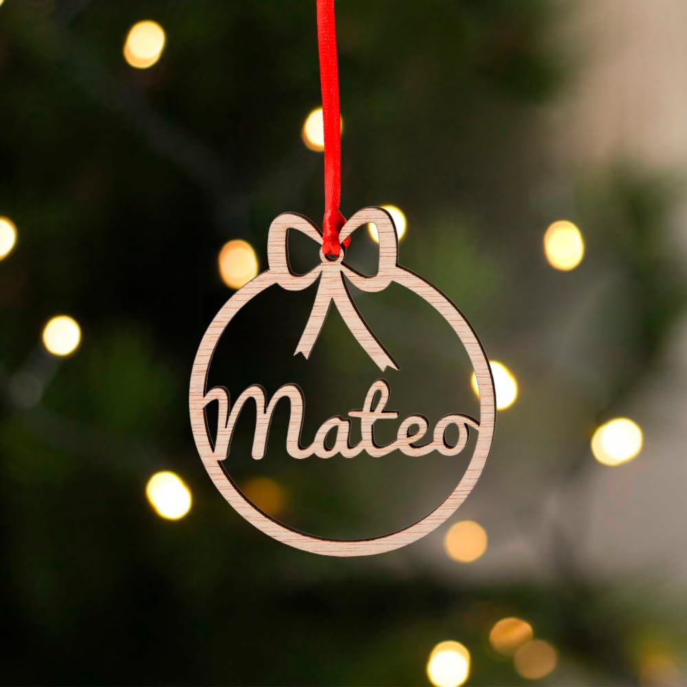 Bolas de navidad de madera personalizada con nombre. Cordel incluido. Adornos navideños.