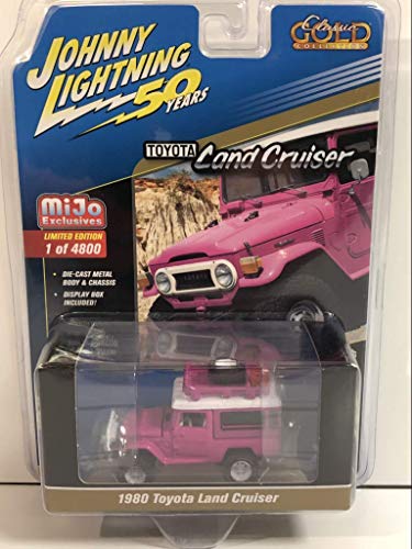 Johnny Lightning JLCP7208 1980 Toyota Land Cruiser Hot Pink con accesorios Johnny Lightning 50th Anniversary Ltd Ed a 4.800 piezas 1/64 Diecast Car