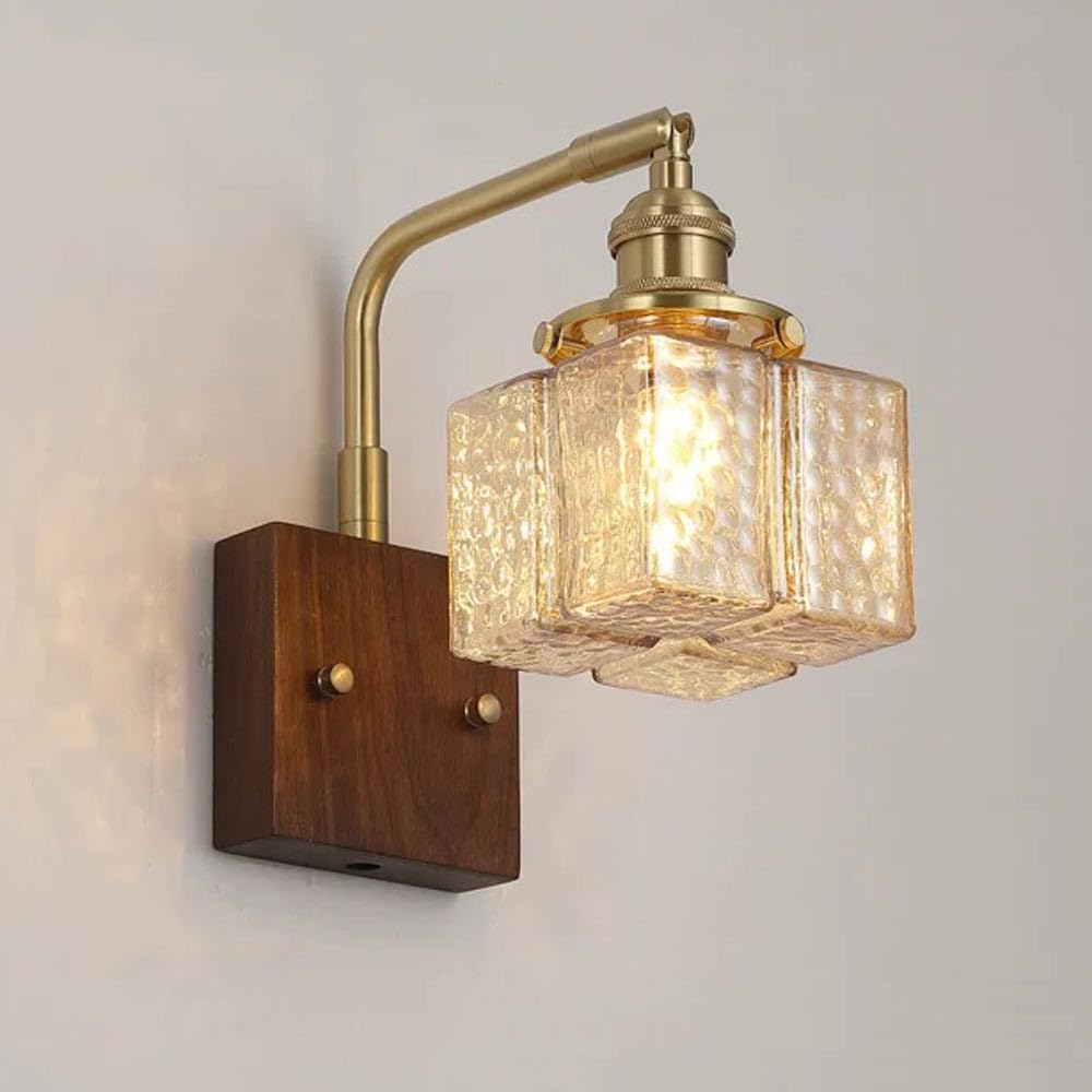 Applique da Parete retrò in Legno, Moderna, con Finitura in Ottone Anticato e Paralume in Vetro soffiato a Mano, Stile Wabi Sabi Nordico, Lampada Solida per Camera da Letto, Comodi