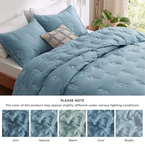 Image of Bedsure Cloud Quilt Queen Size, Botanical Floral Quilt for Modern Farmhouse Bedding, Super Soft Bedspread Queen Size, Blue Lightweight Comforter 90x96 Inch