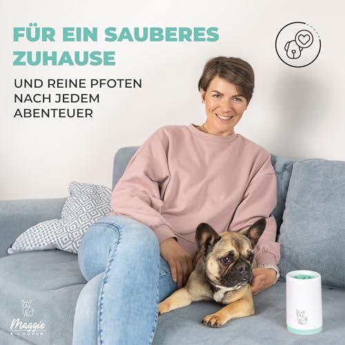 MAGGIE & COOPER® Pfotenreiniger für Hunde – entfernt Schmutz & Schlamm – inkl. Mikrofaserhandtuch – weiche Bürsten – spülmaschinenfest – Größe L