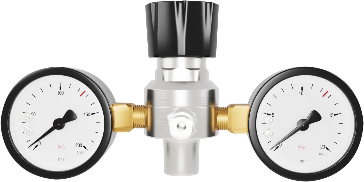 Pressure Regulator Dual Gauge Regulator Pressure Reducing Valve Leak Proof Compatible with Standard Whipped Cream Dispensers Suitable for all capacities of whipped cream tubs.