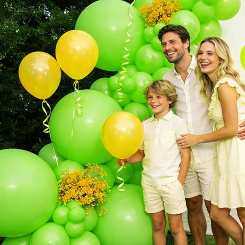 Image of 32Pcs Light Green Big Balloons 18 Inch, Green Round Large Latex Party Balloons for Birthday Wedding Decorations.