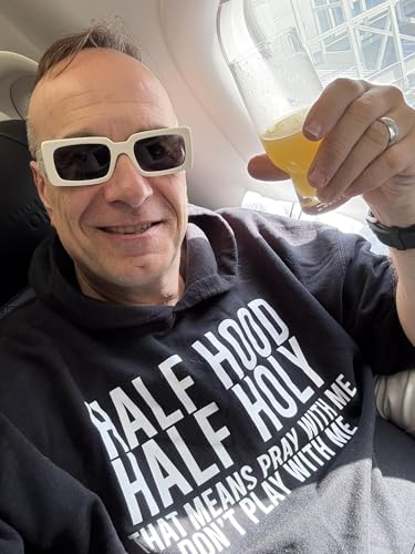 Faith, Fabulousness & Favor: The Man Behind the Glasses copertina