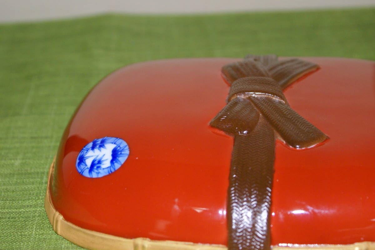 有田焼 深川製磁 陶箱 丸紋外赤 蓋物 重箱 菓子器 宮内庁御用達 有田焼