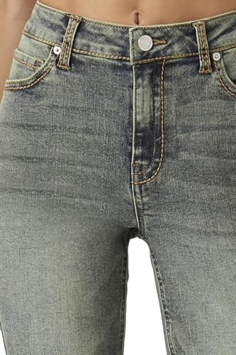 Forever 21 Women's Stone Wash High-Rise Flare Jeans4