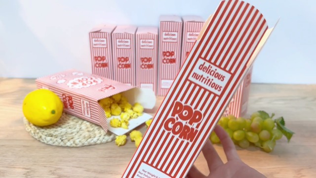 200 Pack Red & White Striped Popcorn Boxes - 7.5x4.75x2 Inch, Close-Top, For Movie Nights & Parties