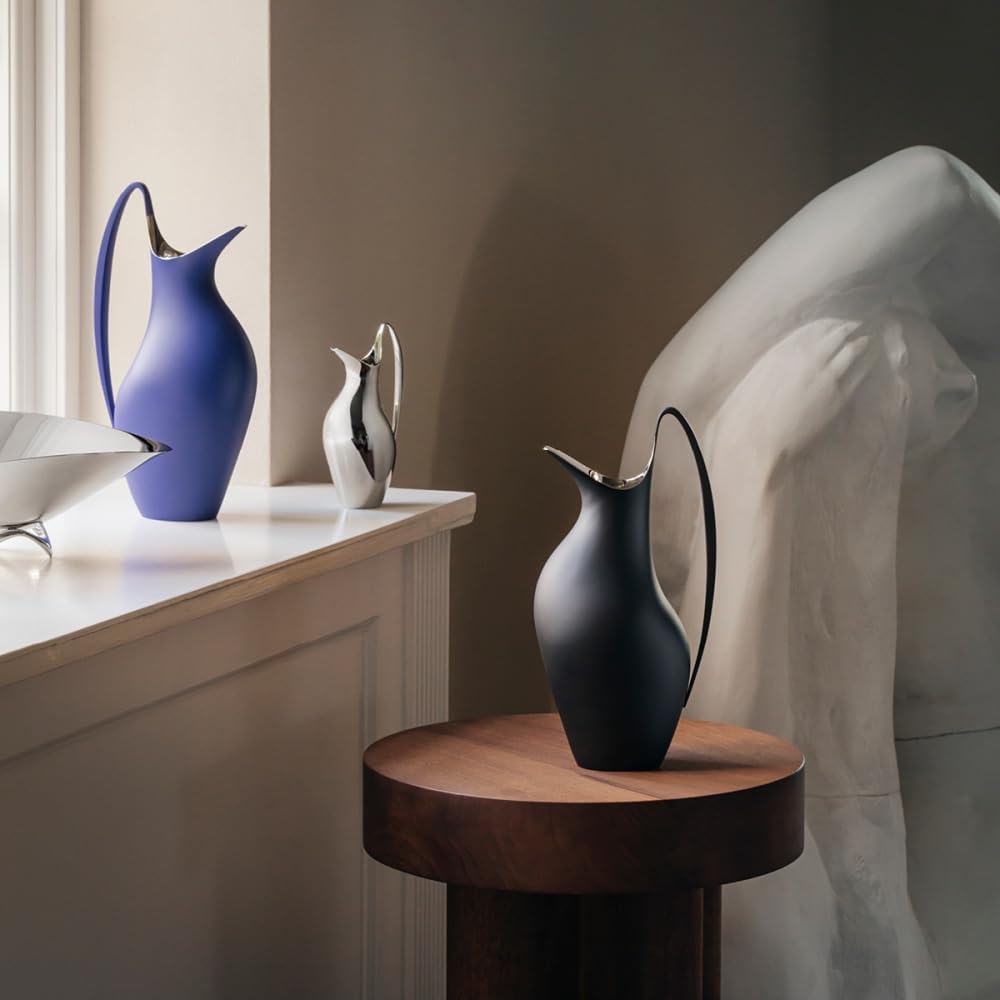 Georg Jensen Koppel Krug in Mitternachtsschwarz 1.2L - Hochglanzpolierte Edelstahlkanne - Entworfen von Henning Koppel Elegantes Serviergeschirr