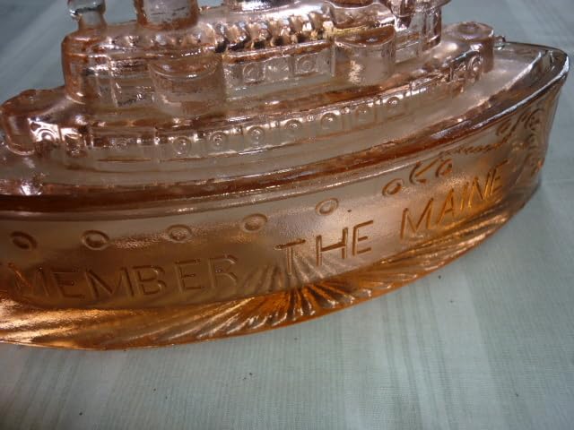 極希少（ピンク色）美品 大正時代◆アメリカ海軍 戦艦 メイン号 ガラス 小物入れ 極希少（ピンク色）美品 大正時代◇アメリカ海軍 戦艦 メイン号 ガラス