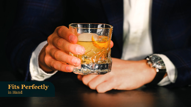 Amazon.com | Unique Everest Whiskey Decanter Sets for Men with 4