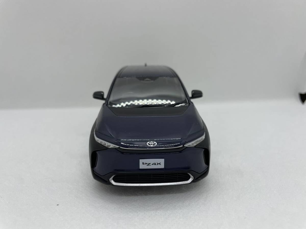 Amazon | 1/30 ミニカー ミニカー bZ4X ダークブルーマイカ 8S6