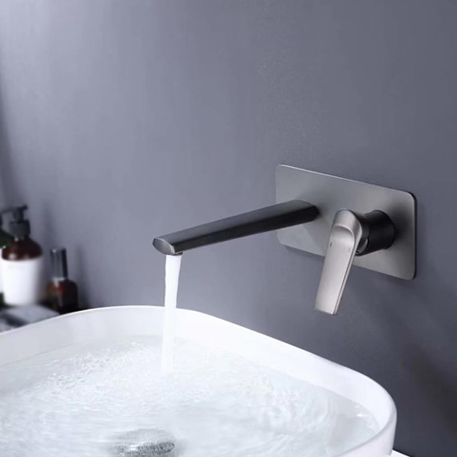Robinet mural pour lavabo gain de place contre le calcaire mitigeur gris encastré à 2 trous