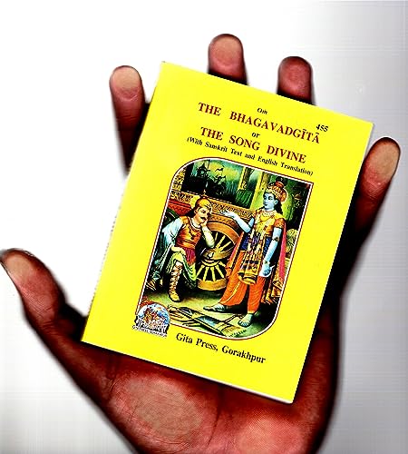 Image of (Pocket Size) Srimad Bhagavad Gita (With Sanskrit Text & English Translation)(Gita Press, Gorakhpur) (Code 455) / Bhagvat Geeta / Bhagwat Geeta / ... Bhagvad Gita / Gita / Geeta [Paperback] [Paperback]