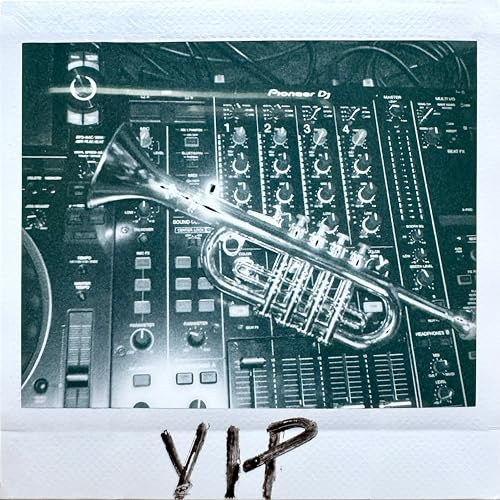 Galantis, PEACH MARTINE & secs on the beach