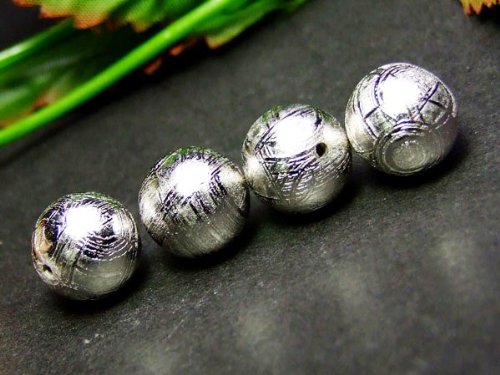 ギベオン☆パワーストーン 12mm 値下げしました ギベオン☆パワーストーン 12mm 値下げしました