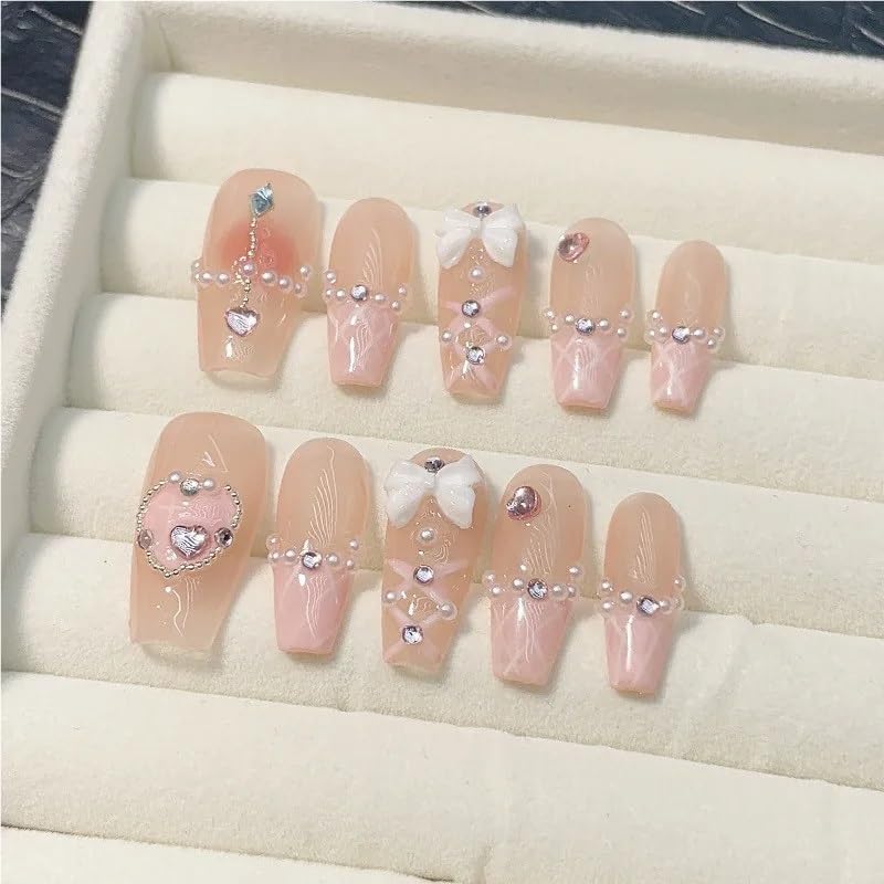 手描きの斜めの四角いフレンチピンクの手作りネイル、甘い愛の弓ネイルアート、キュートでセクシーなパールブラッシュのつけ爪(XS)