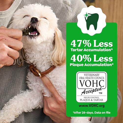 Image of Greenies Veterinarian-Recommended Adult Natural Dental Dog Treats Petite Size, Original Flavor, 18 oz. Pack, 30 Count