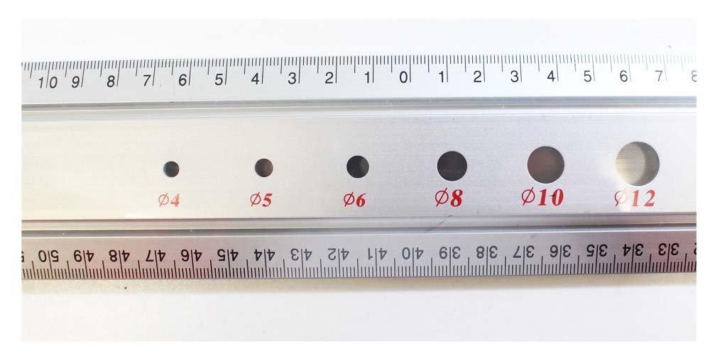 PRECISE Aluminum 750mm Metric Ruler | Dual Side Measurements | 2 Bubble Levels & Sliding Stops | Pencil Rack & Nails Included | Perfect for Drafting & Wall Hangings