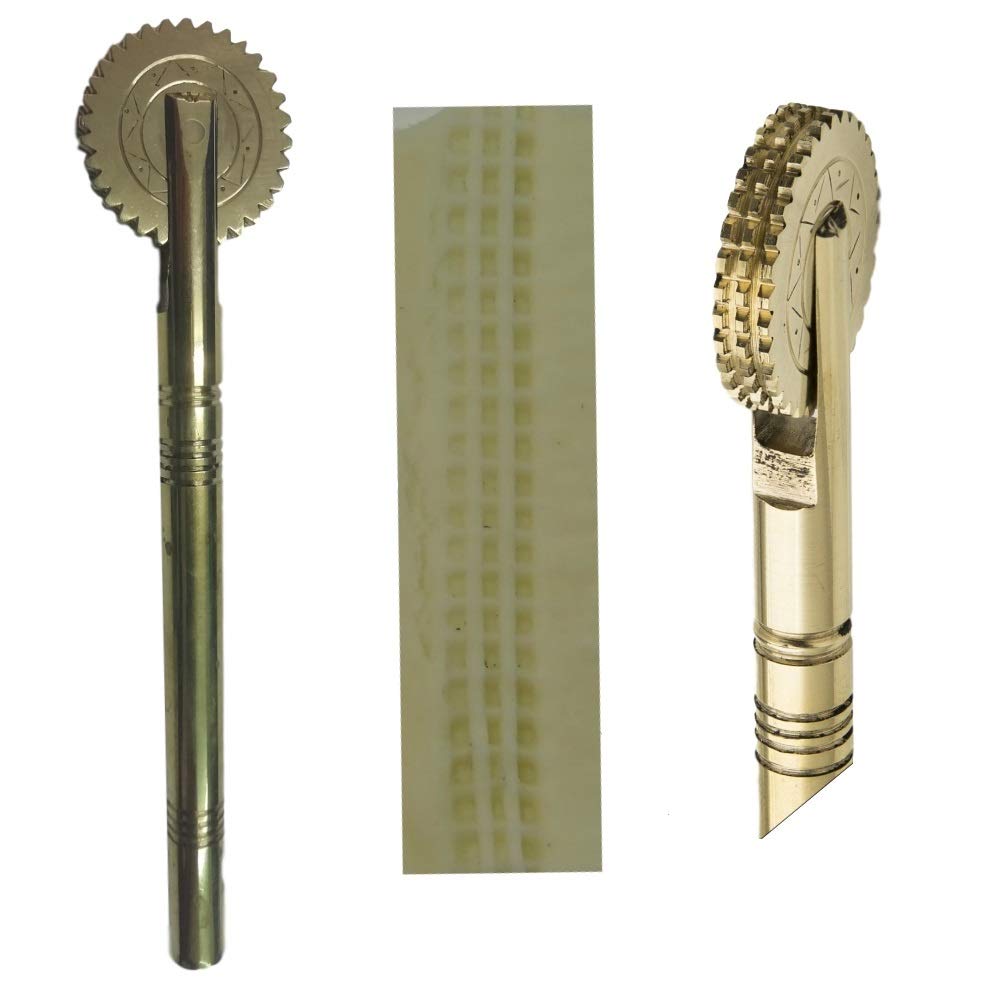 Rotella sarda su rudigliu in Ottone Massiccio per Decorazione Pasta (Num. 3)