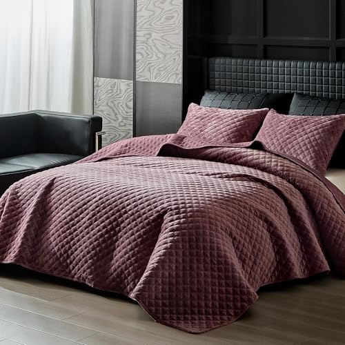 WARMDERN Velvet Quilt Queen Size, Luxury Geometric Stitch Quilt Set, Lightweight Diamond Patterned Bedspread and Coverlet, Soft Comforter for All Seasons, Purple, 90" x 96"
