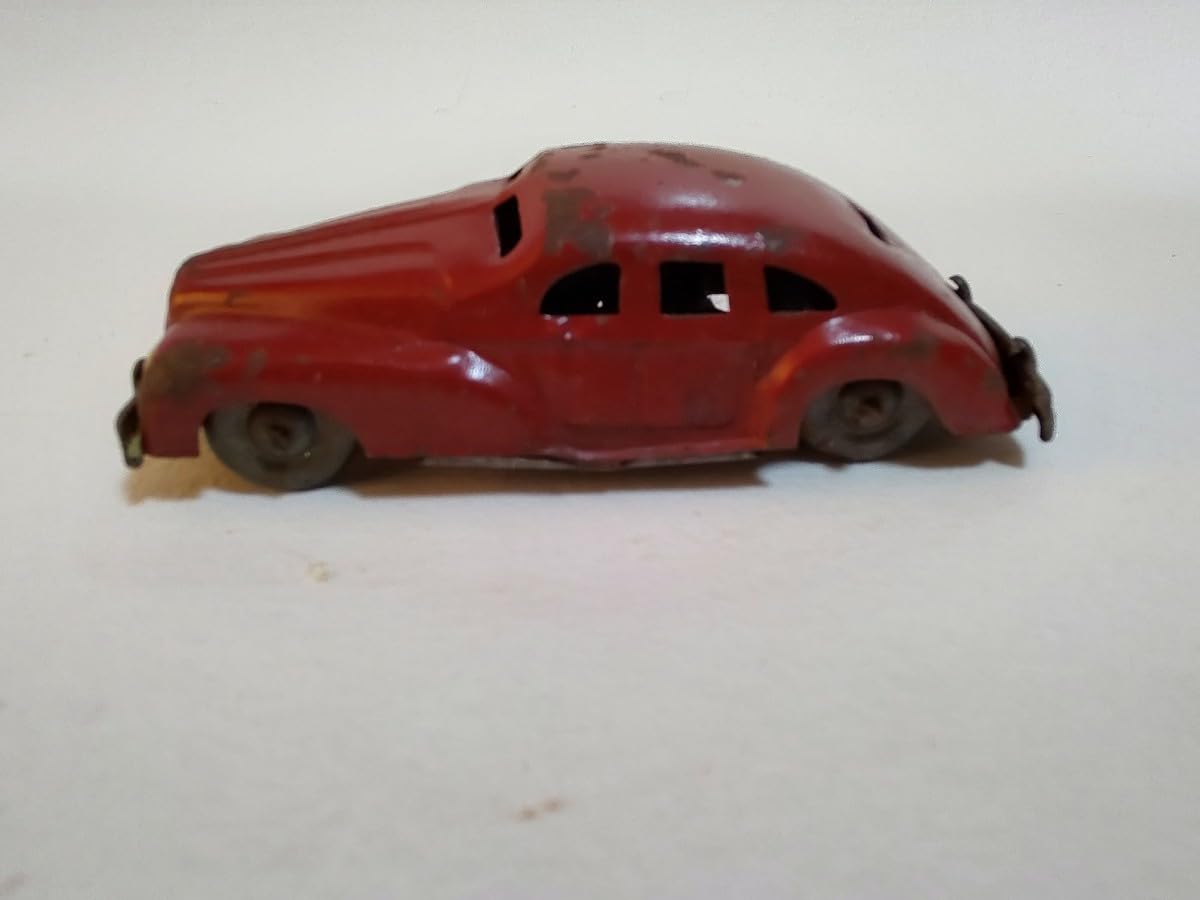 Amazon.co.jp: アメ車 ブリキのミニカー 赤色 初期 : おもちゃ