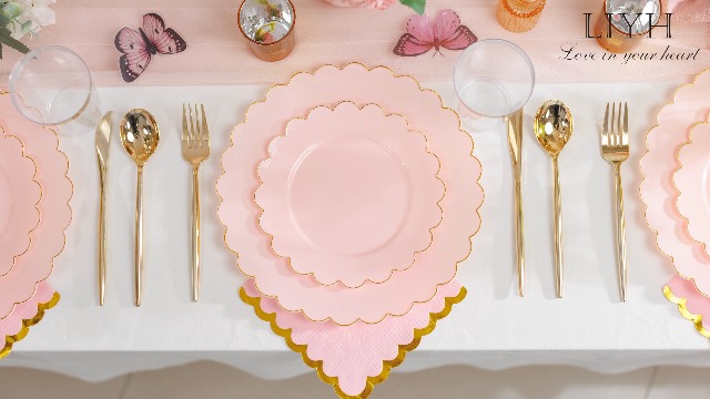 Amazon.com: LIYH 210 Pcs Pink and Gold Scalloped Plastic Plates