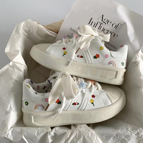 Star and Graffiti Platform Shoes Fashion Chunky Sneakers for Women Trendy Casual Aesthetic Skateboard Shoes2