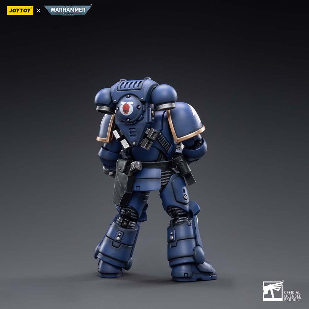 JOYTOY Warhammer 40k Ultramarines, Ultramarines Heroes of the Chapter Brother Veteran Sergeant Castor 1/18 Action Figure - Image 4
