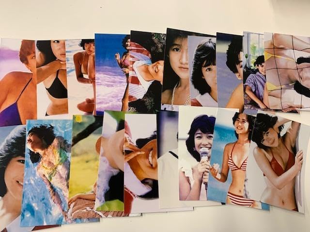 Amazon.co.jp: 岡田有希子 L版 写真 100枚 : おもちゃ