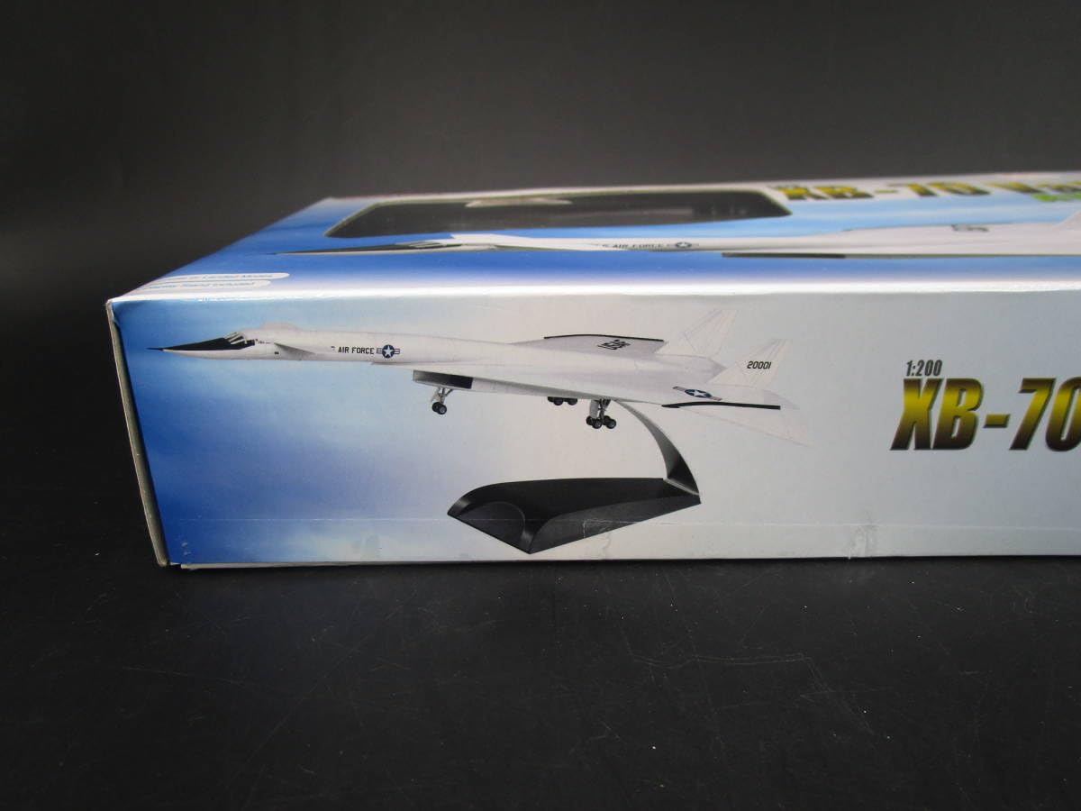 Amazon.co.jp: DRAGON WINGS Dragon 1/200 XB-70 Valkyrie AV-1