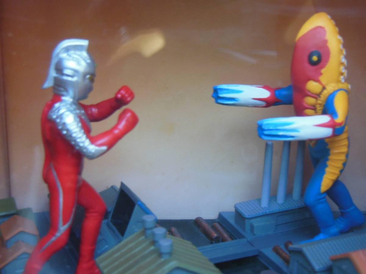 Amazon.co.jp: 特撮ギャラリー 11 ウルトラセブン対メトロン星人