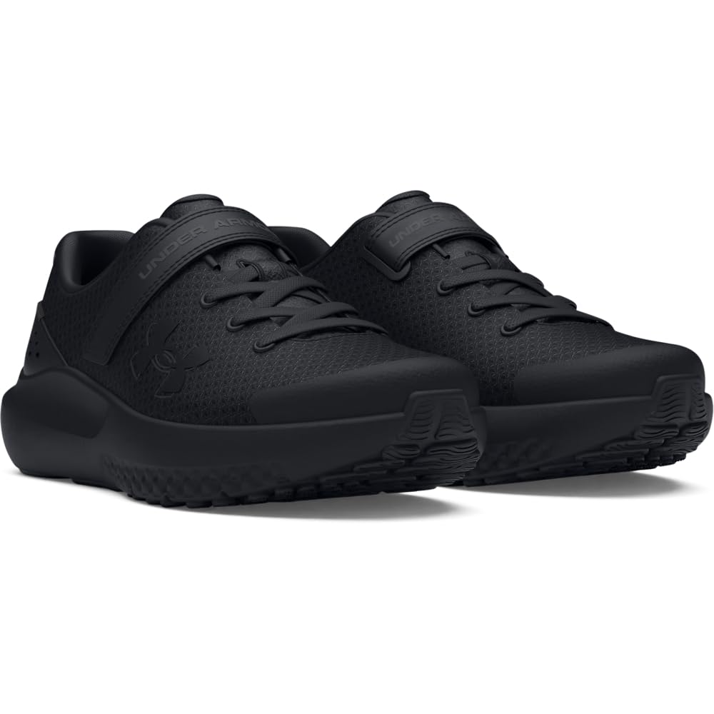 Under Armour UA BPS Surge 4 AC Scarpa da corsaUnisex - Bambini e Ragazzi