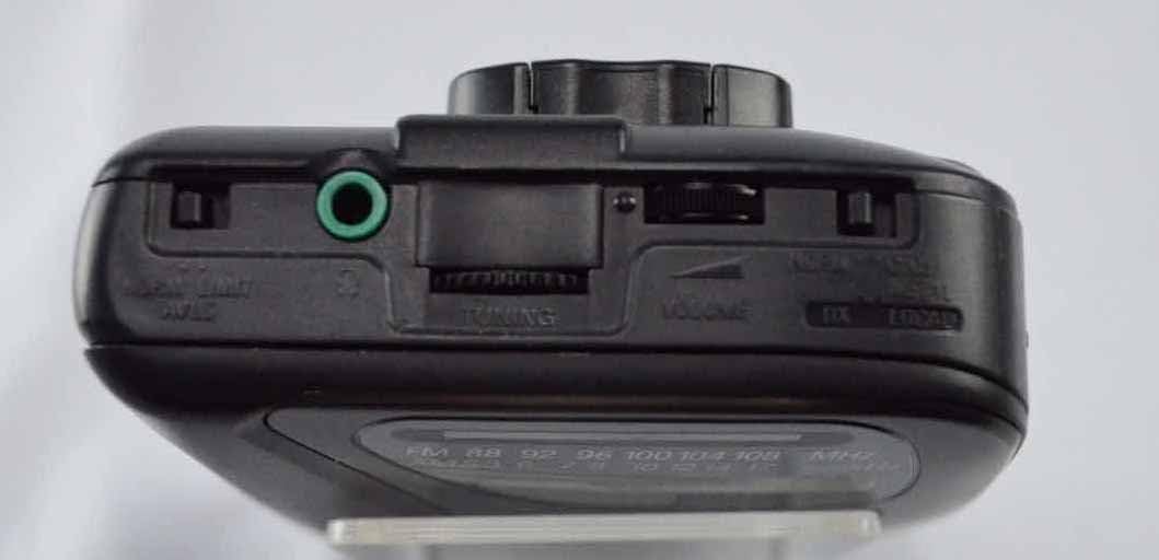 Gеt Sресіаl Prісе Sony WM-FX321 AM/FM Stereo Walkman with Auto Revrse 🔥 Sony WM-FX321 AM/FM Stereo Walkman with Auto Revrse