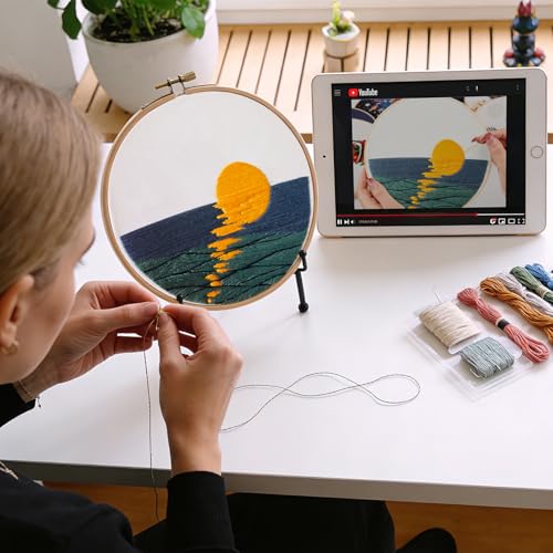 Image of Embroidery Kits for Beginners Adults, Stamped Cross Stitch kits for Adult Beginners Embroidery Starter Kit with Pattern, 3 Embroidery Hoop and Fabric, Needles Threads (Attached Teaching Video QR Code)