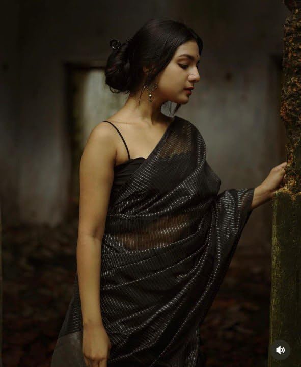 Image of Flosive Women's Multicolor Pure Silk Saree With Blouse