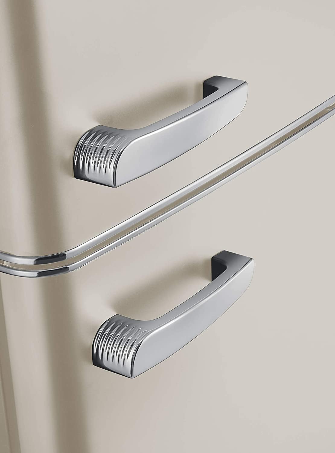 Severin RKG 8933 frigorifero con congelatore Libera installazione Crema 208 L A++