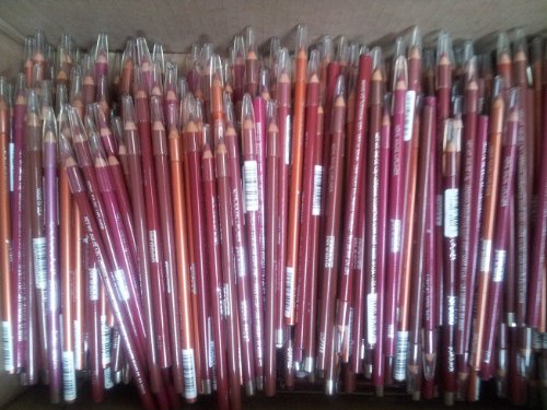 IMAN Perfect Lip Pencil, Fuchsia 0.05 oz (1.5 g)