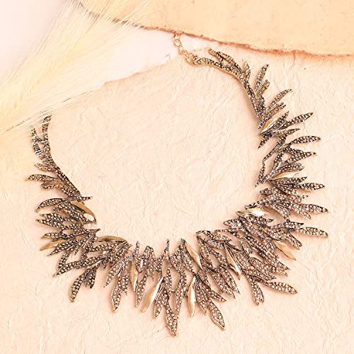 Image of SOHI Contemporary Necklace for Women and Girls, Necklace with Chain detailing for women, Statement jewellery, Fashion Jewellery for women, Imitation, ladies
