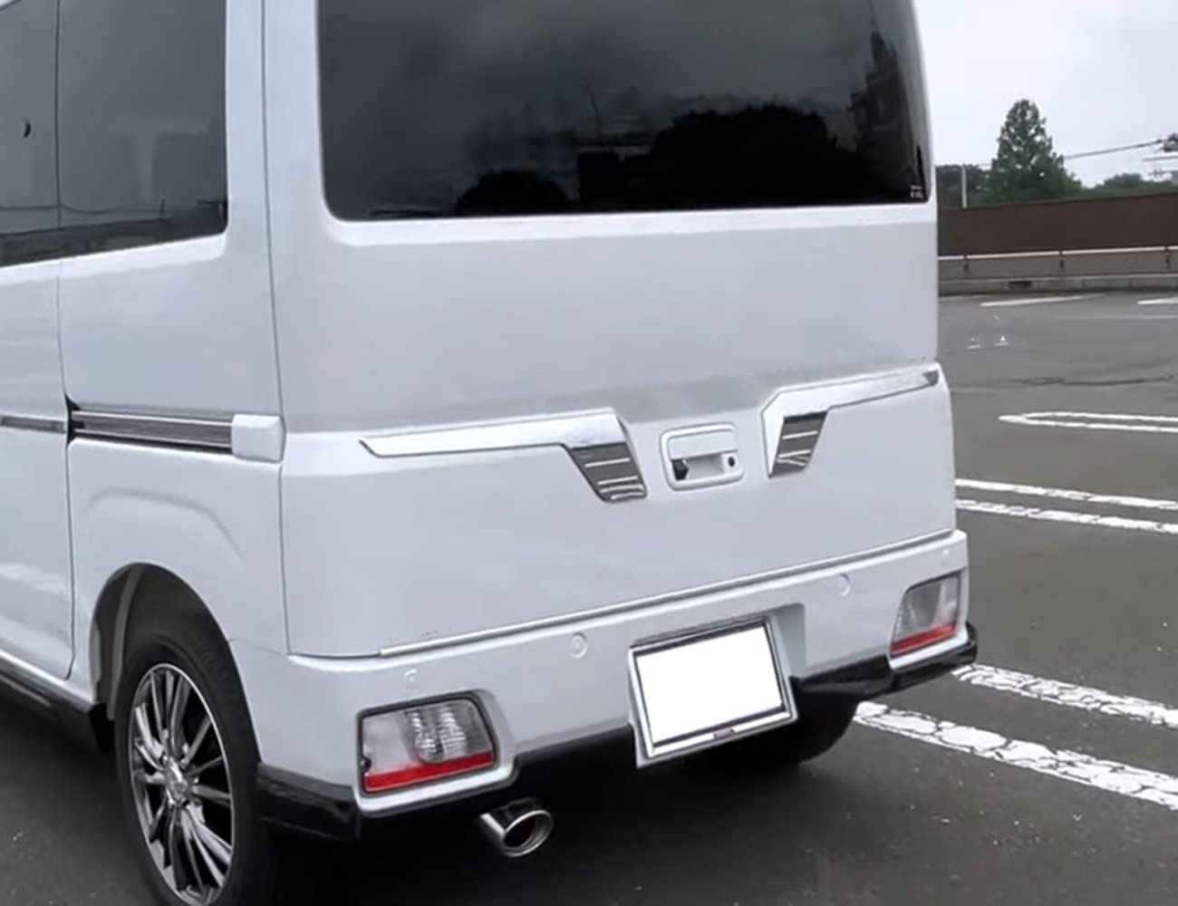 新車外し 美品 ダイハツ アトレー 令和7年 S710V リアゲート 新車外し 美品 ダイハツ アトレー 令和7年 S710V リアゲート