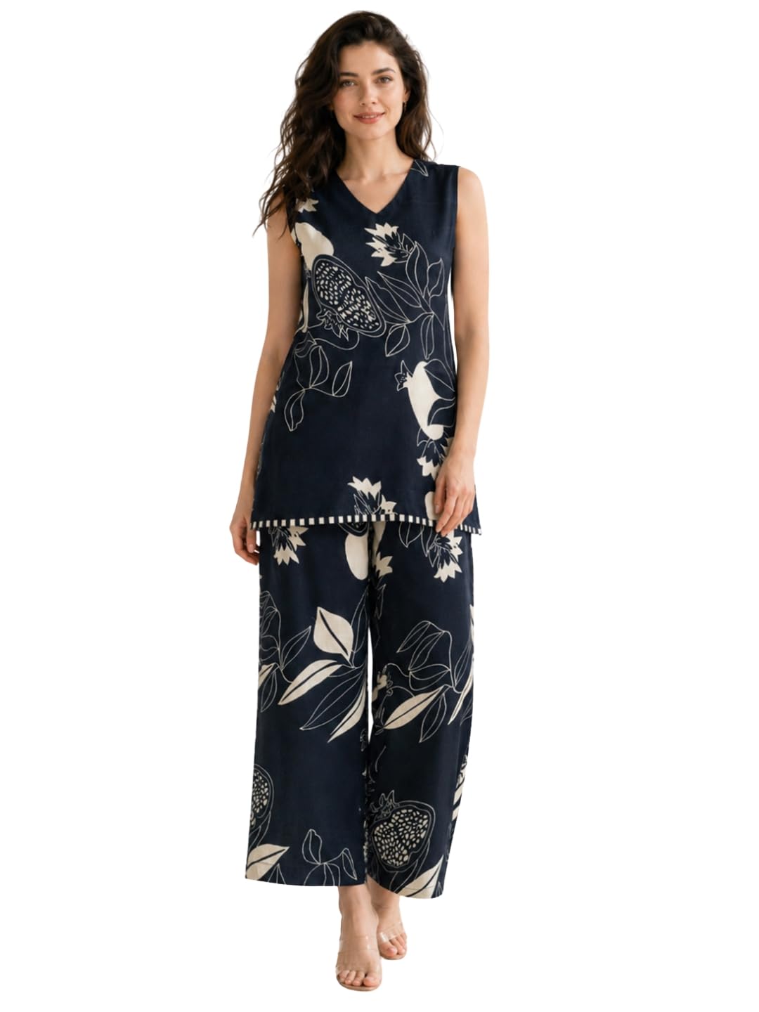 Women Black & Off-White Floral Printed Cotton Blend Tunic & Trousers Co-ord Set-image-3