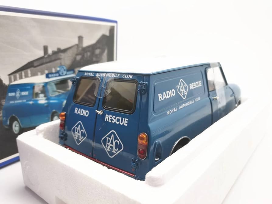 Amazon.co.jp: ☆ Sunstar 1/12 MINI 1960 RAC Austin Minivan