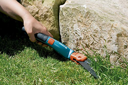 Cisailles à gazon orientables Gardena Comfort pour couper les bordures sans effort